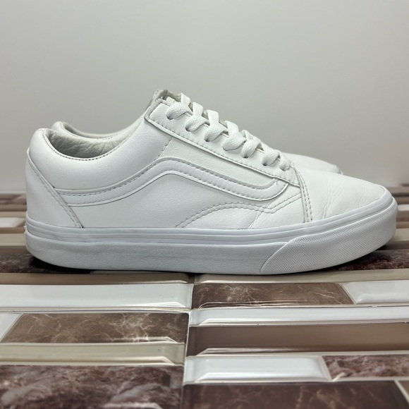 Vans Old Skool Classic Tumble Shoe white leather size 7 in women size 5.5 in men - Picture 1 of 15